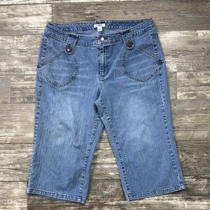 CATO Blue Women's Capri Jeans, Size 16